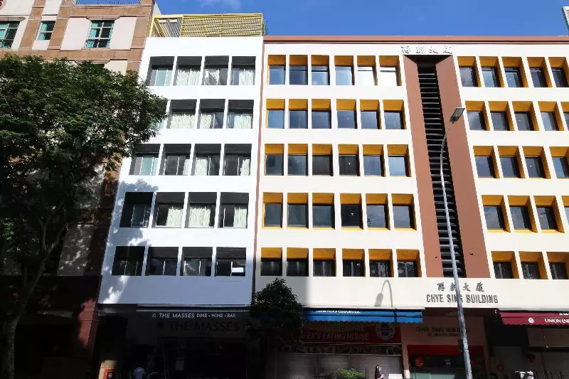 هتل St Signature Bugis Beach