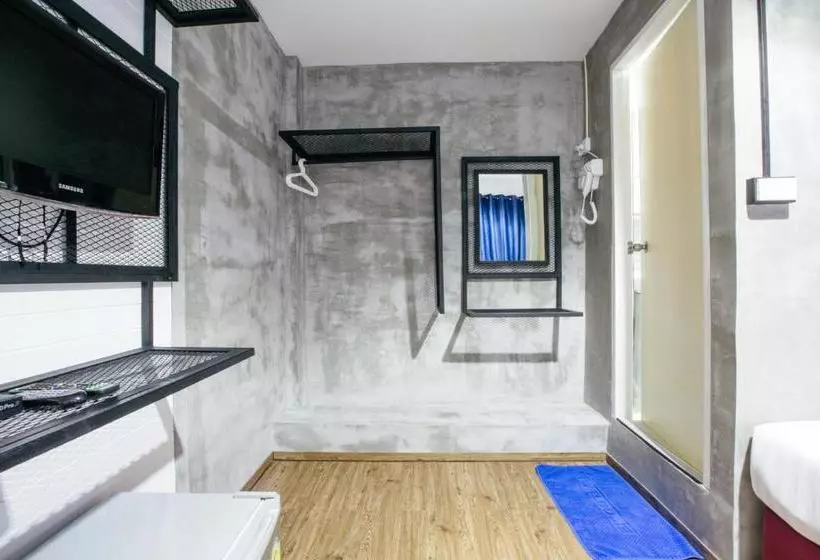 Otel Au Aon Guesthouse