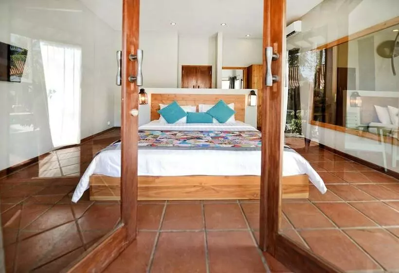 ホテル Coconut Garden Resort