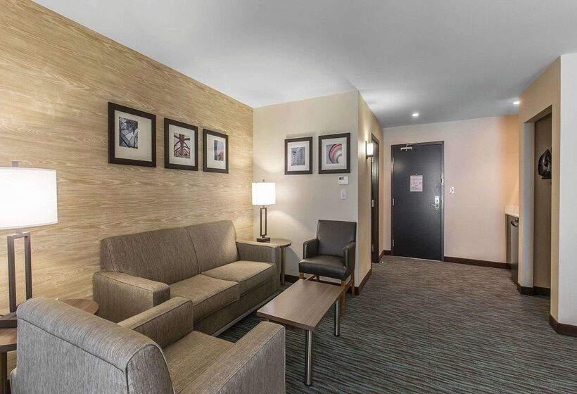 Hotel Comfort Inn & Suites Airport North