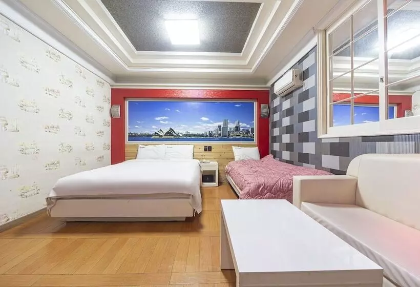 Gwangju Sangmu Hotel Manhattan