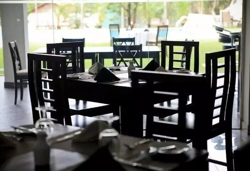 Hotel Lavendish Okrin