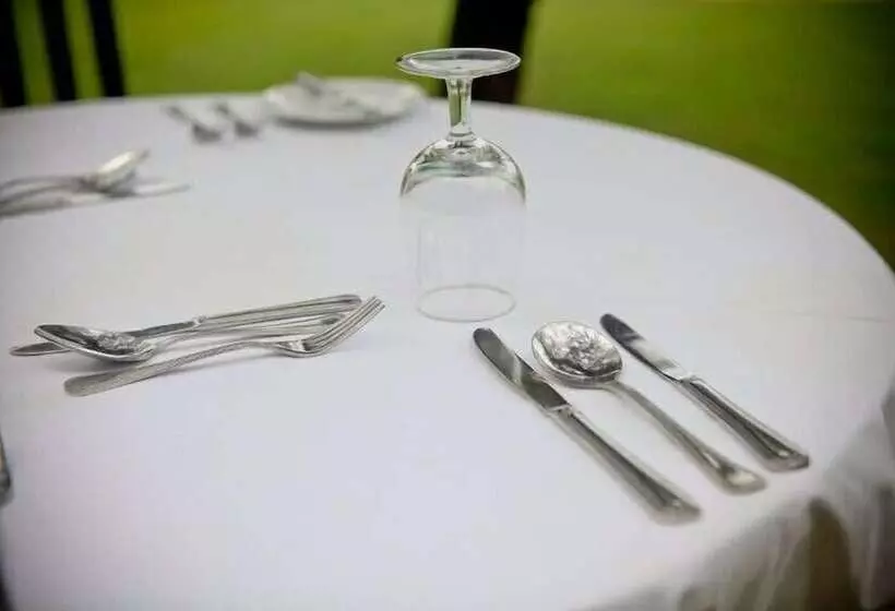 Hotel Lavendish Okrin