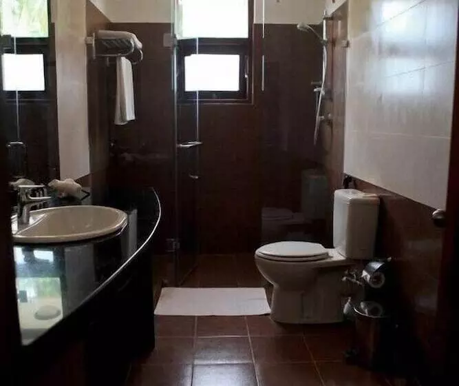 Hotel Lavendish Okrin