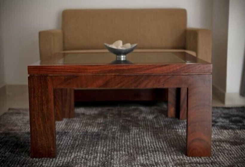 فندق Lavendish Okrin