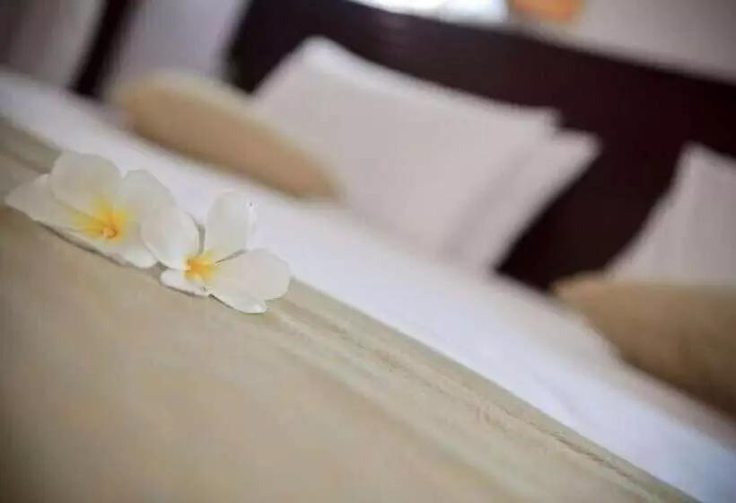 Hotel Lavendish Okrin