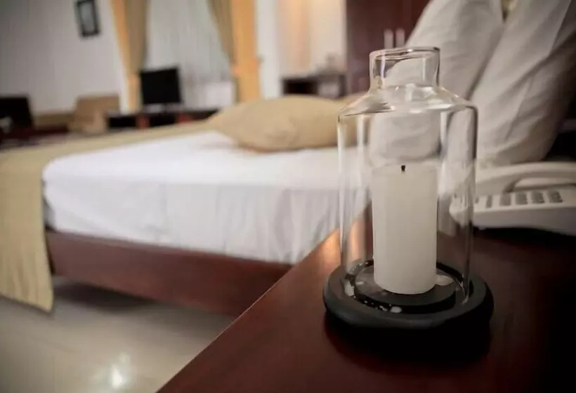 Hotel Lavendish Okrin