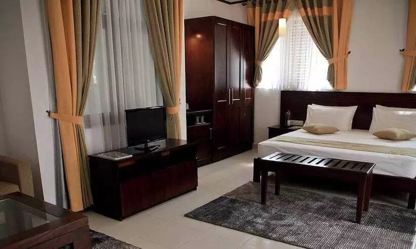 Hotel Lavendish Okrin