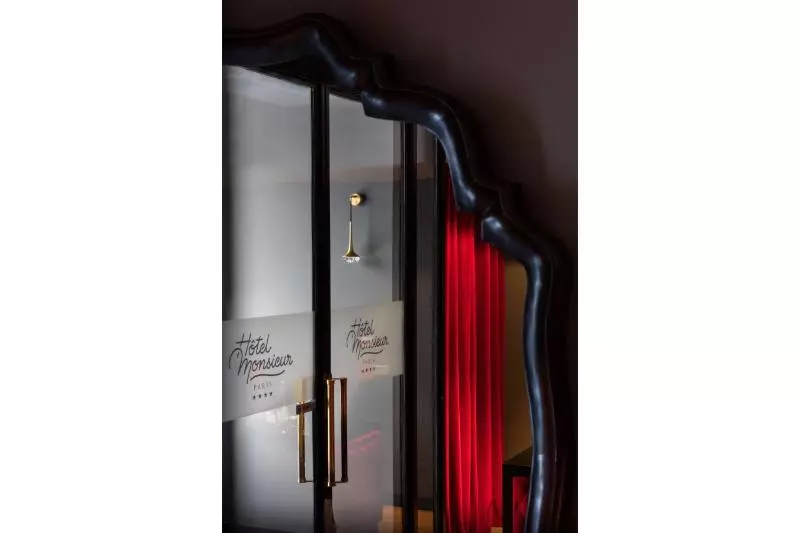 Отель Monsieur & Spa