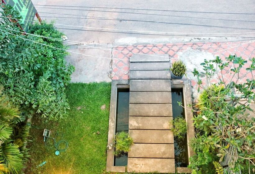 فندق Neakru Guesthouse And Restaurant