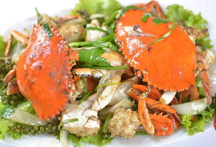 Hotel Neakru Guesthouse And Restaurant