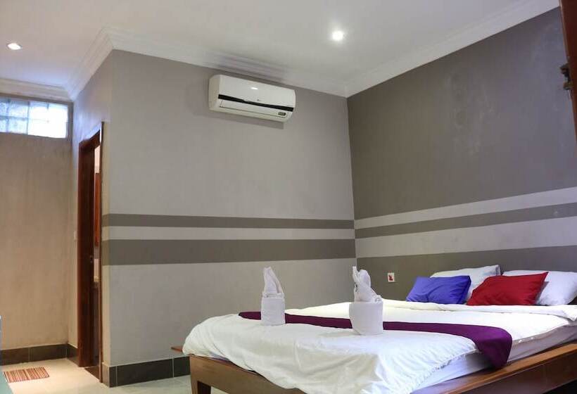 فندق Neakru Guesthouse And Restaurant