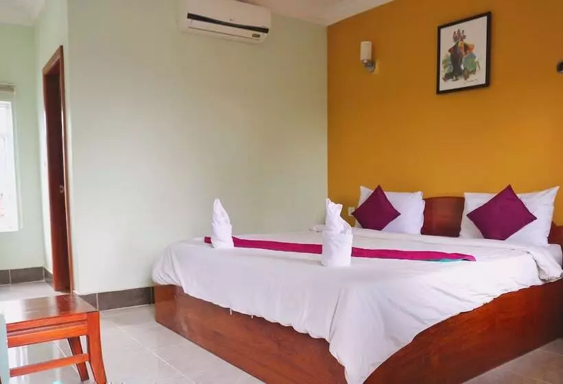 Hotel Neakru Guesthouse And Restaurant