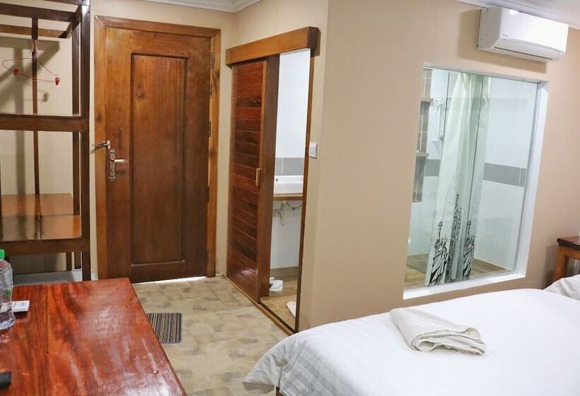 فندق Neakru Guesthouse And Restaurant