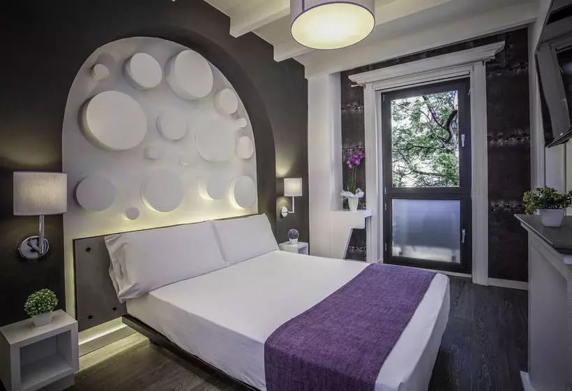 ホテル Emphasis Suites & Rooms