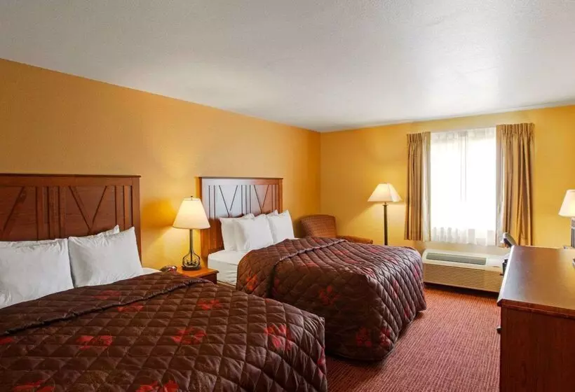 ホテル Rodeway Inn & Suites