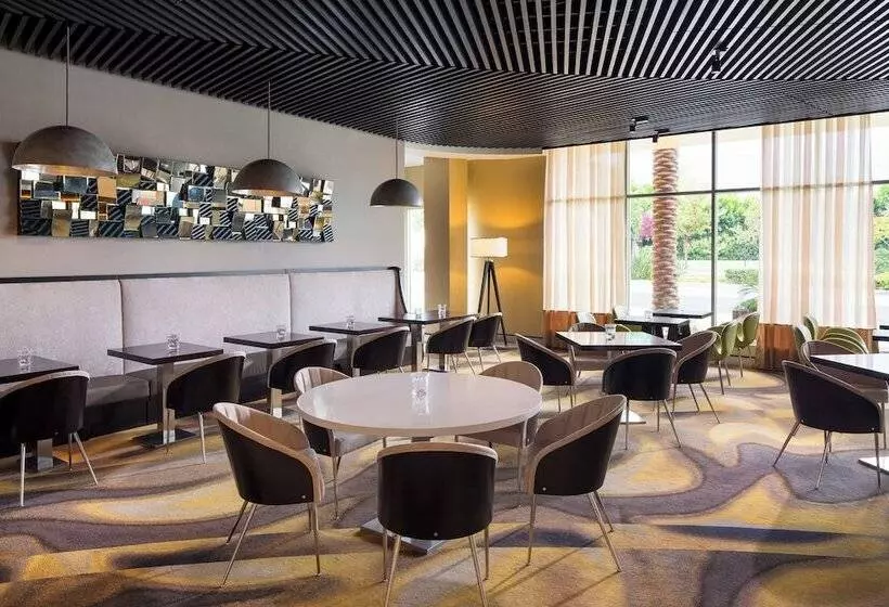 Hotel Springhill Suites By Marriott Los Angeles Burbank/downtown