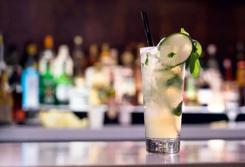 Hotel Springhill Suites By Marriott Los Angeles Burbank/downtown