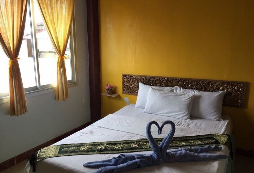 בית מלון כפרי Sritrang