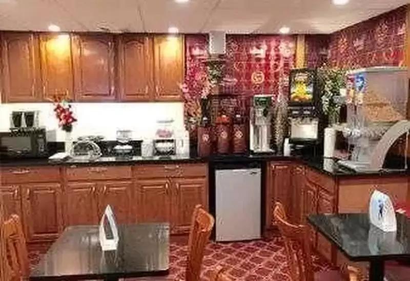 호텔 Travelodge By Wyndham Manhasset