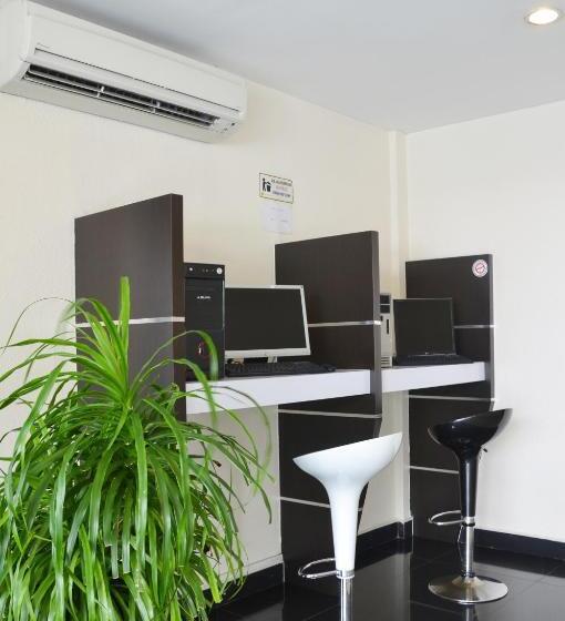 בית מלון כפרי Lavender Inn Nusa Bestari