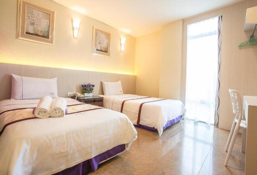 בית מלון כפרי Lavender Inn Nusa Bestari