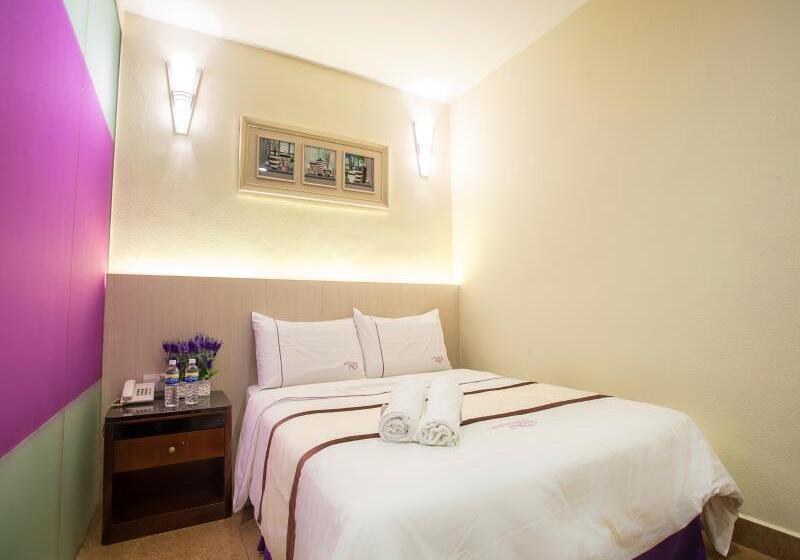 בית מלון כפרי Lavender Inn Nusa Bestari