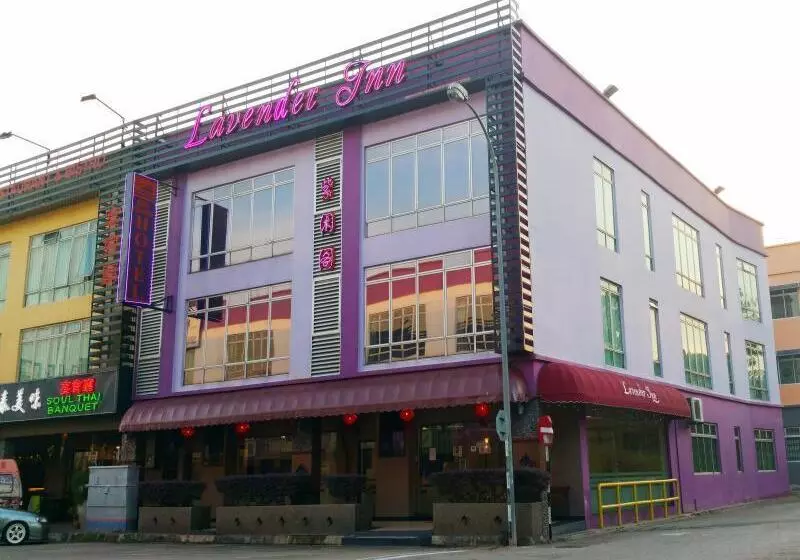 هتل Lavender Inn Nusa Bestari