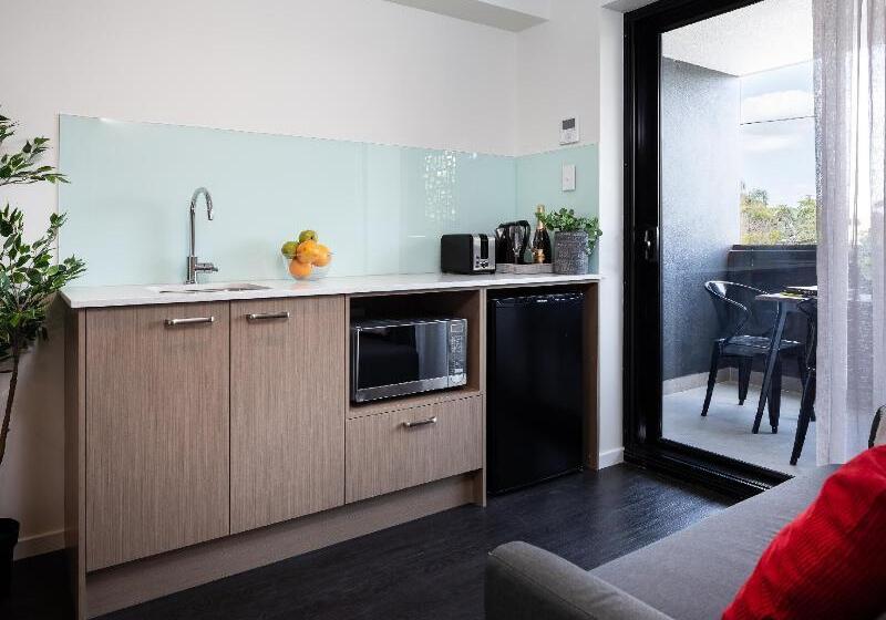 汽车旅馆 Ascot Budget Inn & Residences