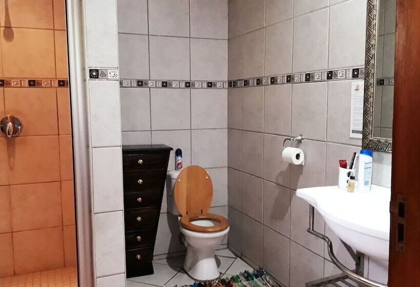 פנסיון Sunset Ridge Guest House