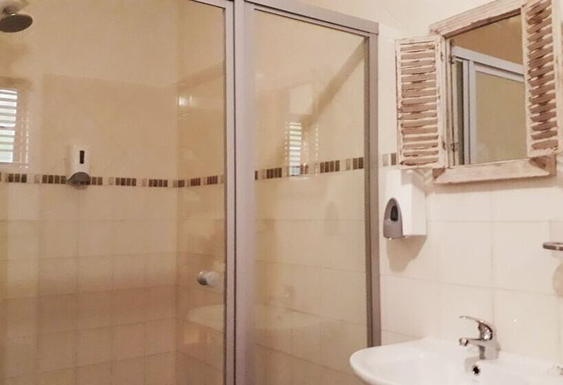 פנסיון Sunset Ridge Guest House