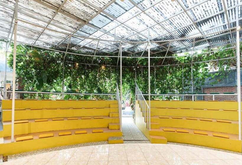 Reddoorz Hostel @ Dago 2