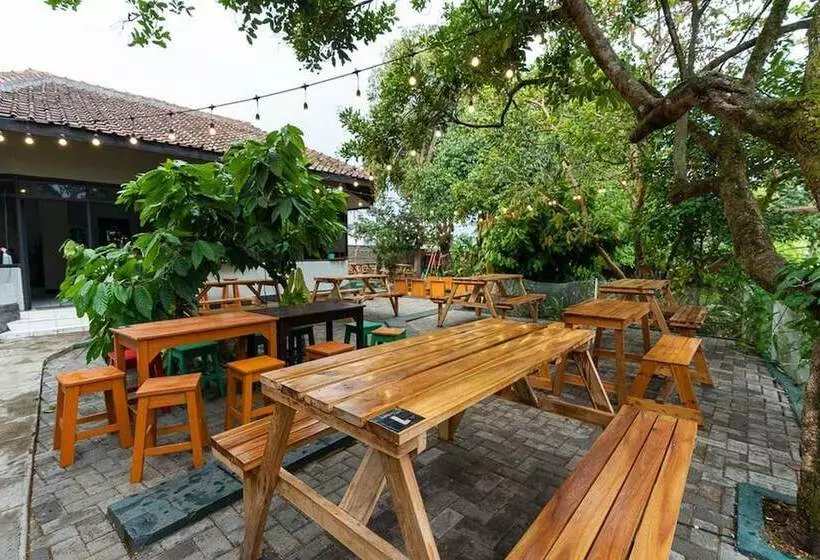 Reddoorz Hostel @ Dago 2