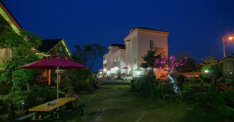 تختخواب و صبحانه Lapaloma Pension