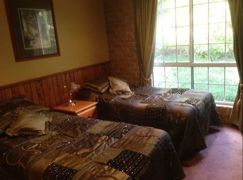 Elizas On The Murray