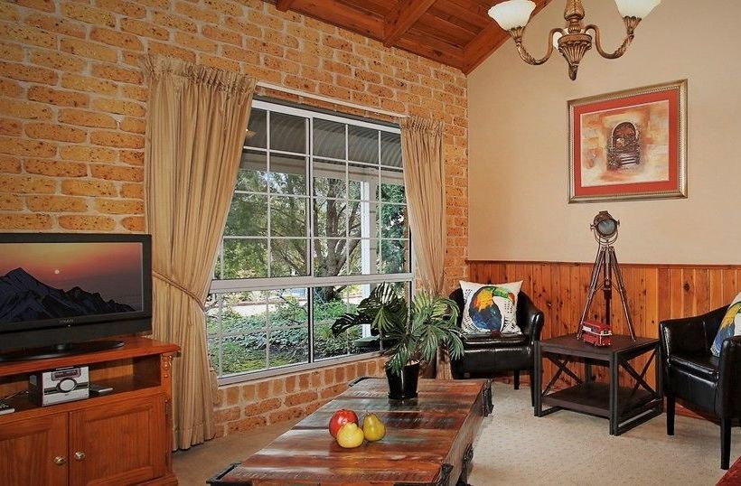 Elizas On The Murray