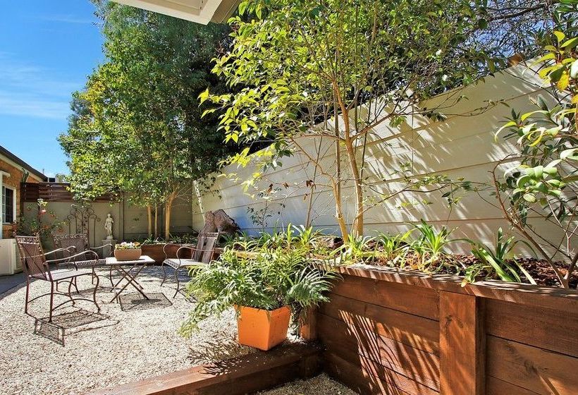 Elizas On The Murray