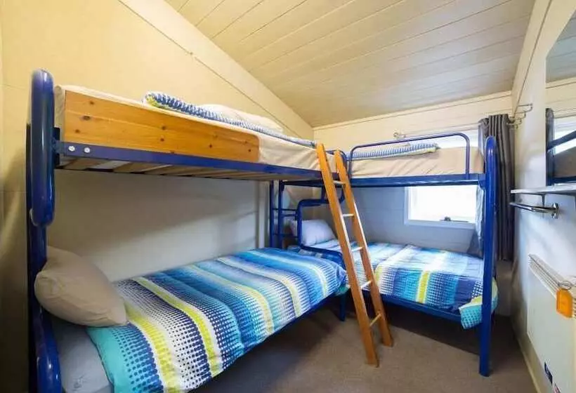 فندق Aneeki Ski Lodge