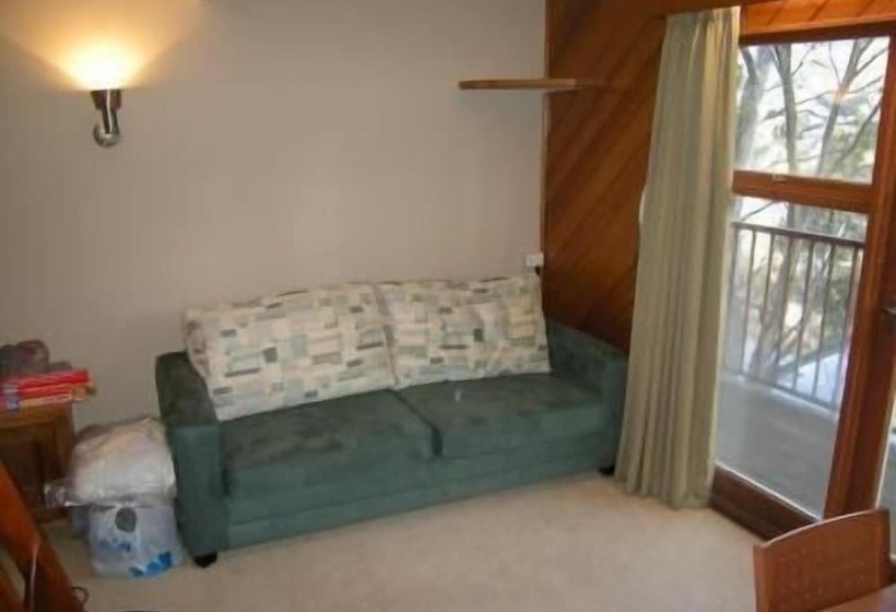 Отель Aneeki Ski Lodge