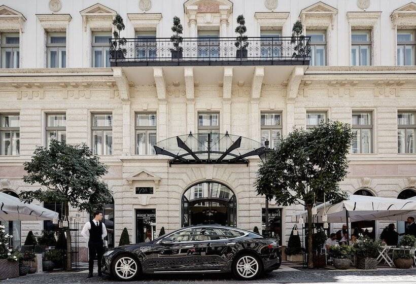 Aria Hotel Budapest By Library Hotel Collection