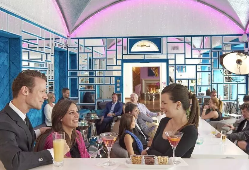 Aria Hotel Budapest By Library Hotel Collection