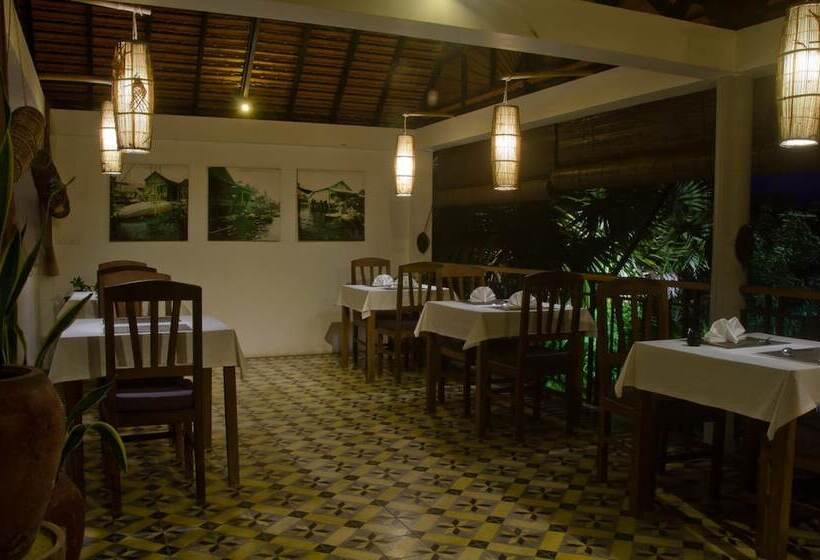 Отель Battambang Resort