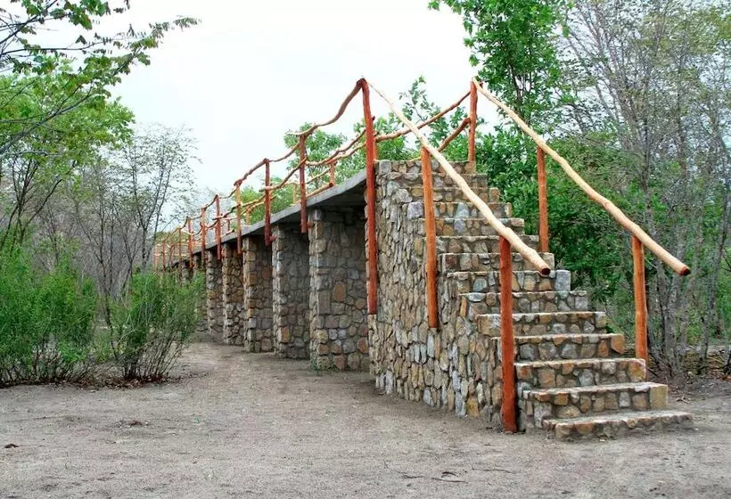 هتل Gwango Elephant Lodge