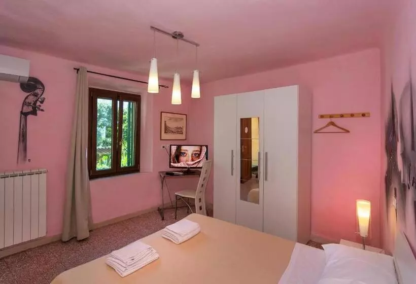 هتل Maison Dei Miracoli