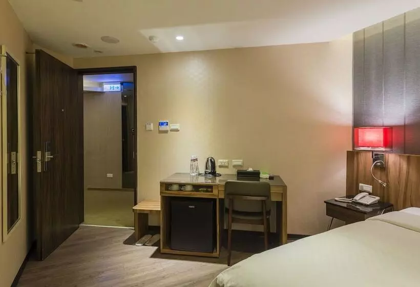 هتل 欣欣時尚旅店松山站