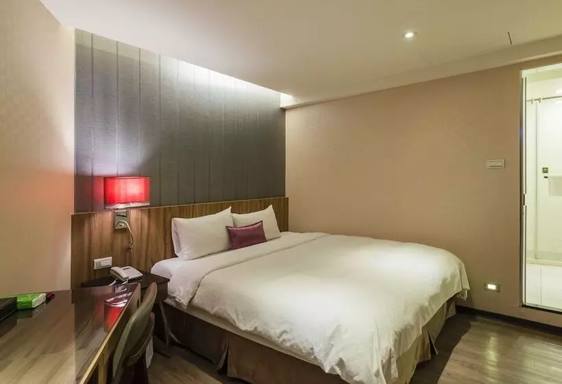 هتل 欣欣時尚旅店松山站