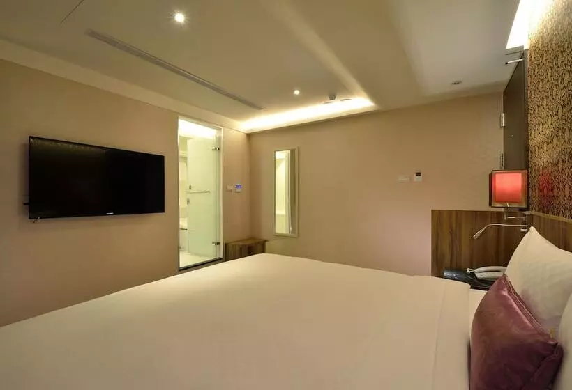 هتل 欣欣時尚旅店松山站