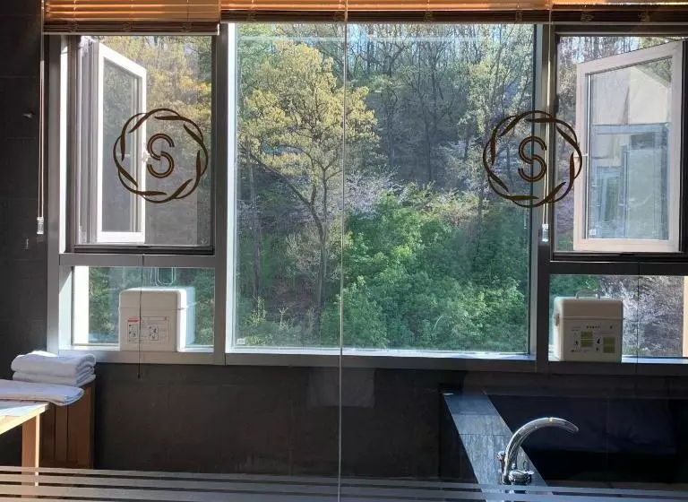 בית מלון כפרי Susung Spa Resort