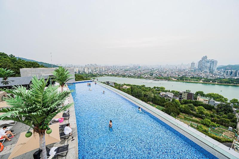 בית מלון כפרי Susung Spa Resort