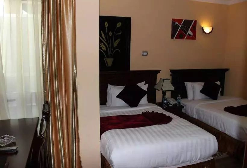 Oasis Hotel Apartment